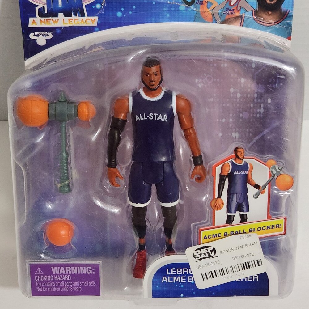 Space Jam - A New Legacy - LeBron James w/ACME B-Ball Blocker
